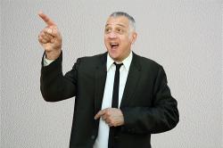 Ralph Champagne Pointing