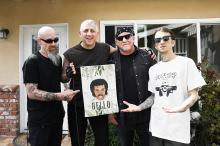 DWARVES SAY HELLO by Julia Lofstrand